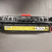 HP CC532A toner - eredeti (sárga)